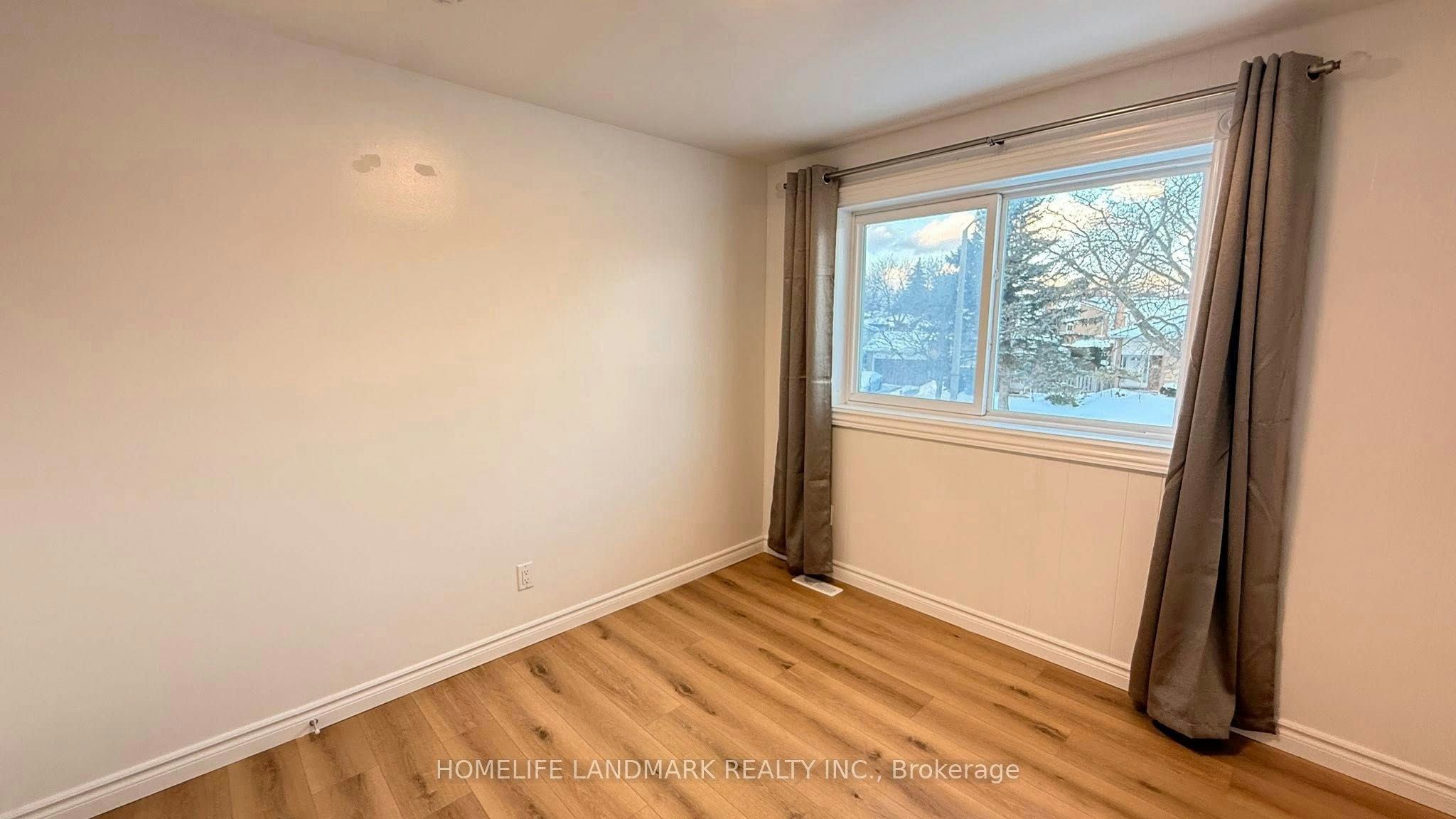 26 Kentish Crescent, Toronto, ON, M1S 2Z4 - 27
