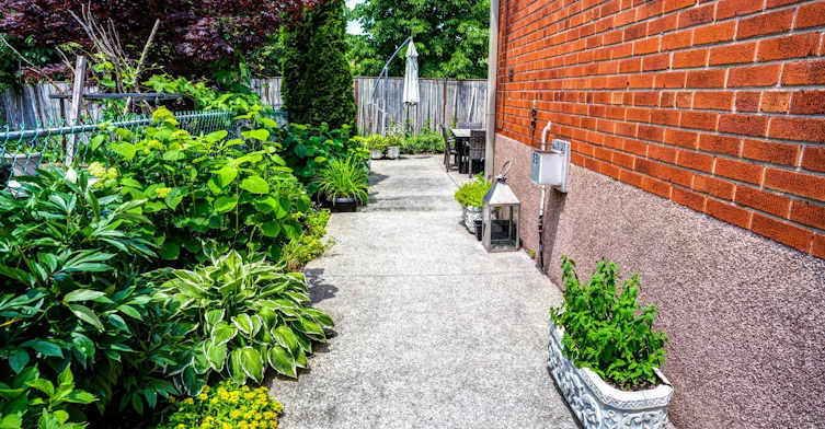 110 Trinnell Boulevard, Toronto, ON, M1L 1S7 - 4