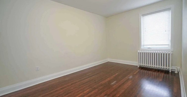 1076 Greenwood Avenue, Toronto, ON, M4J 4E3 - 13