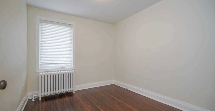 1076 Greenwood Avenue, Toronto, ON, M4J 4E3 - 15