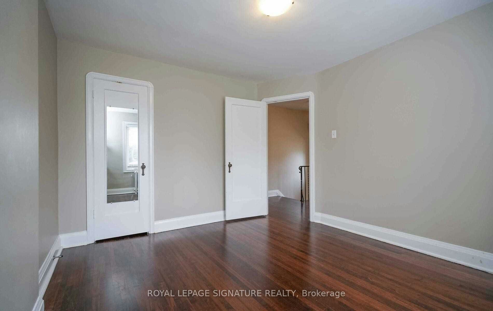 1076 Greenwood Avenue, Toronto, ON, M4J 4E3 - 18