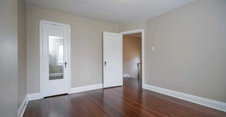 1076 Greenwood Avenue, Toronto, ON, M4J 4E3 - 18