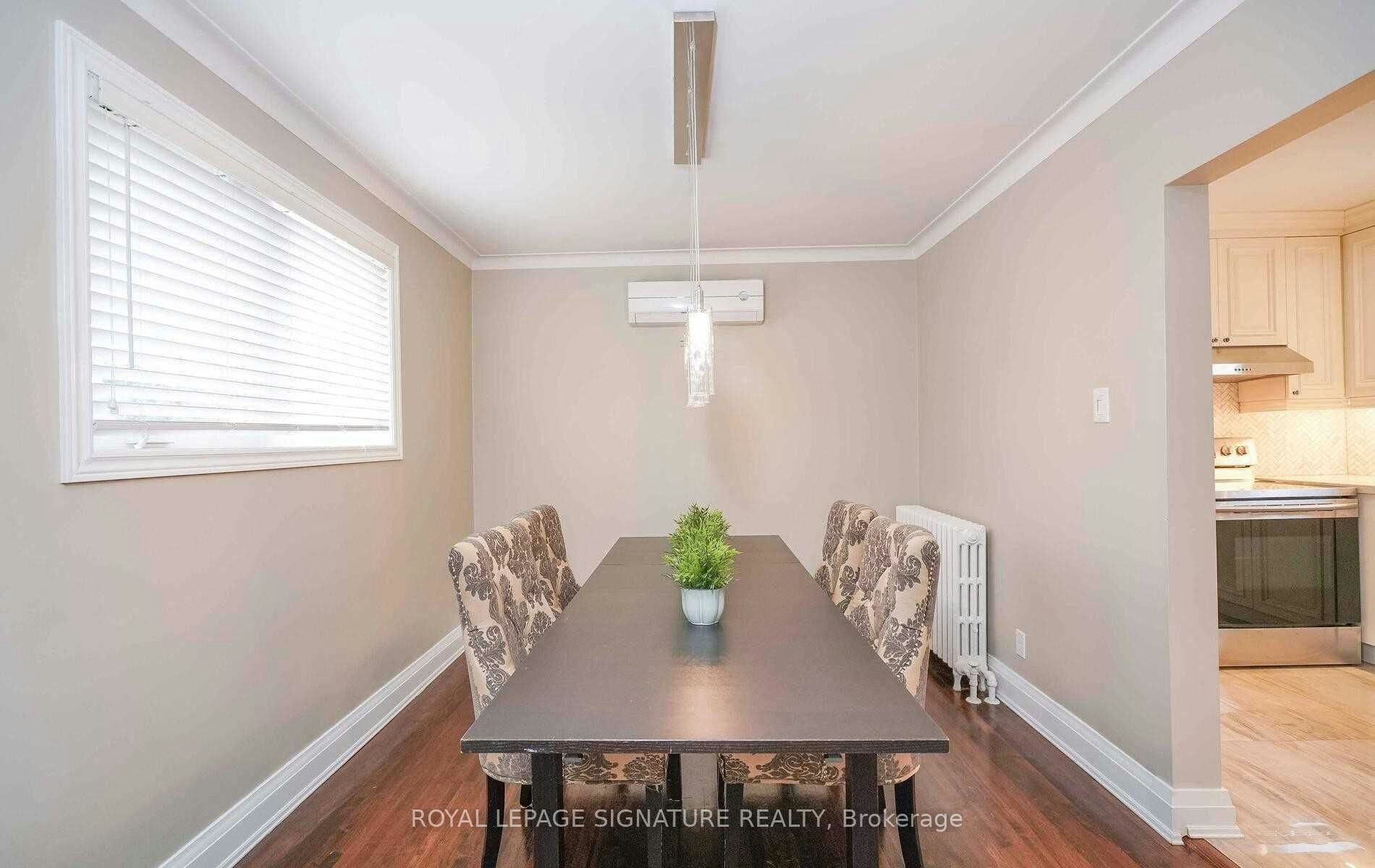 1076 Greenwood Avenue, Toronto, ON, M4J 4E3 - 7