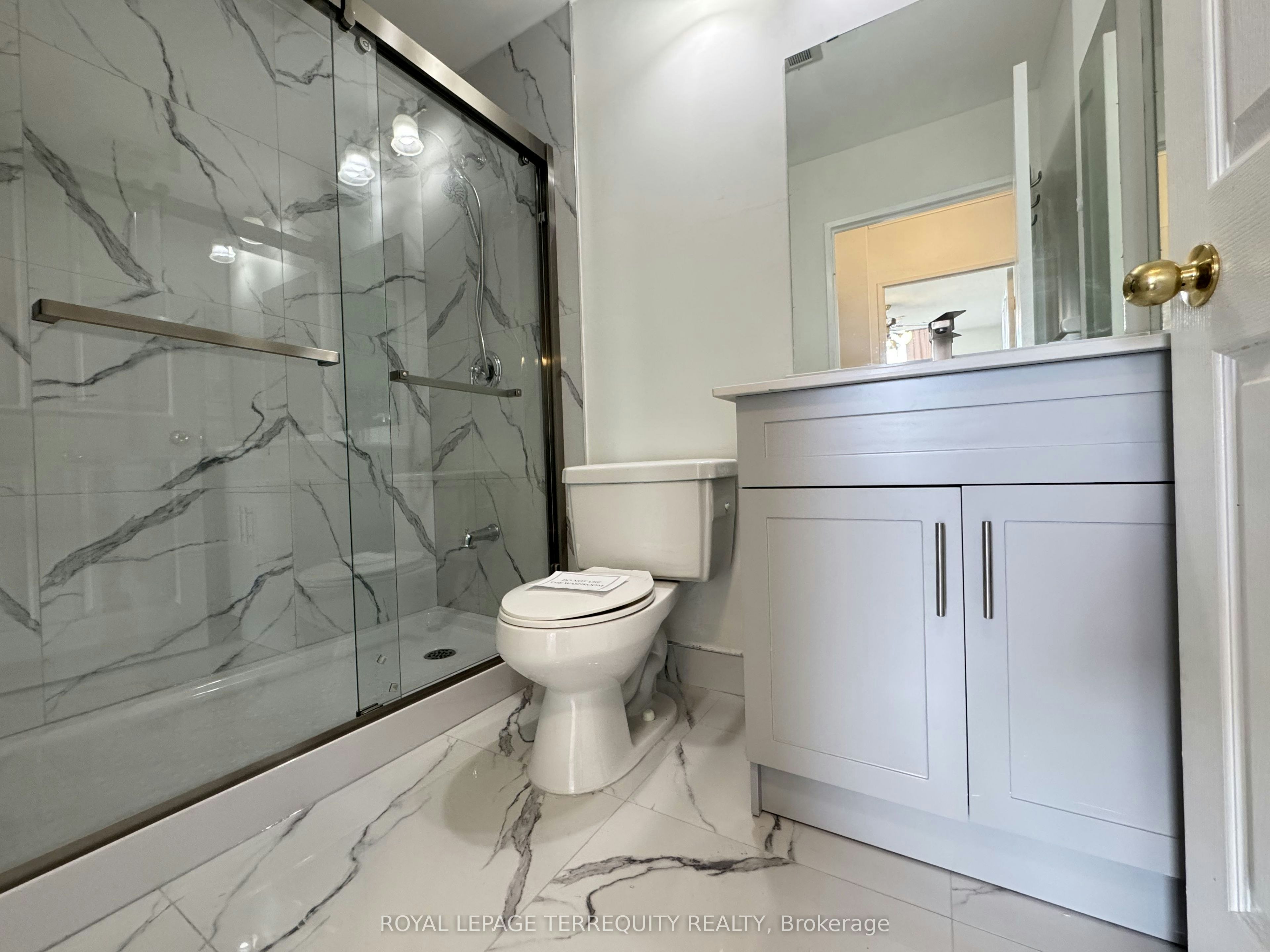 PH9-88 Corporate Drive, Toronto, ON, M1H 3G6 - 11