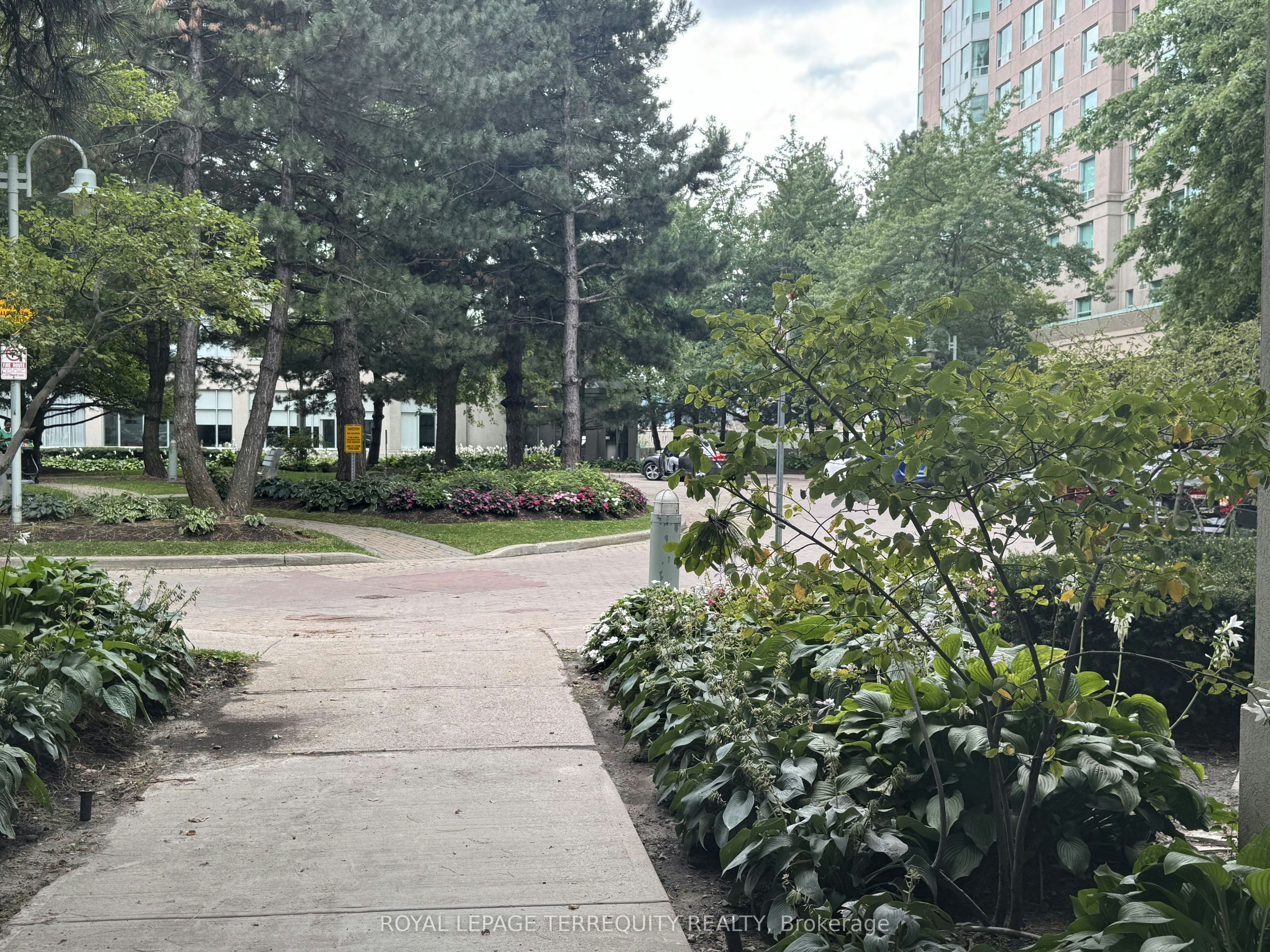 PH9-88 Corporate Drive, Toronto, ON, M1H 3G6 - 25