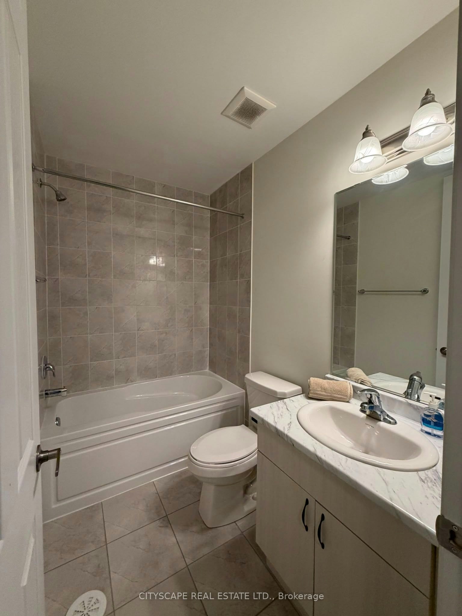 3241 Brigadier Avenue, Pickering, ON, L1X 0N4 - 11