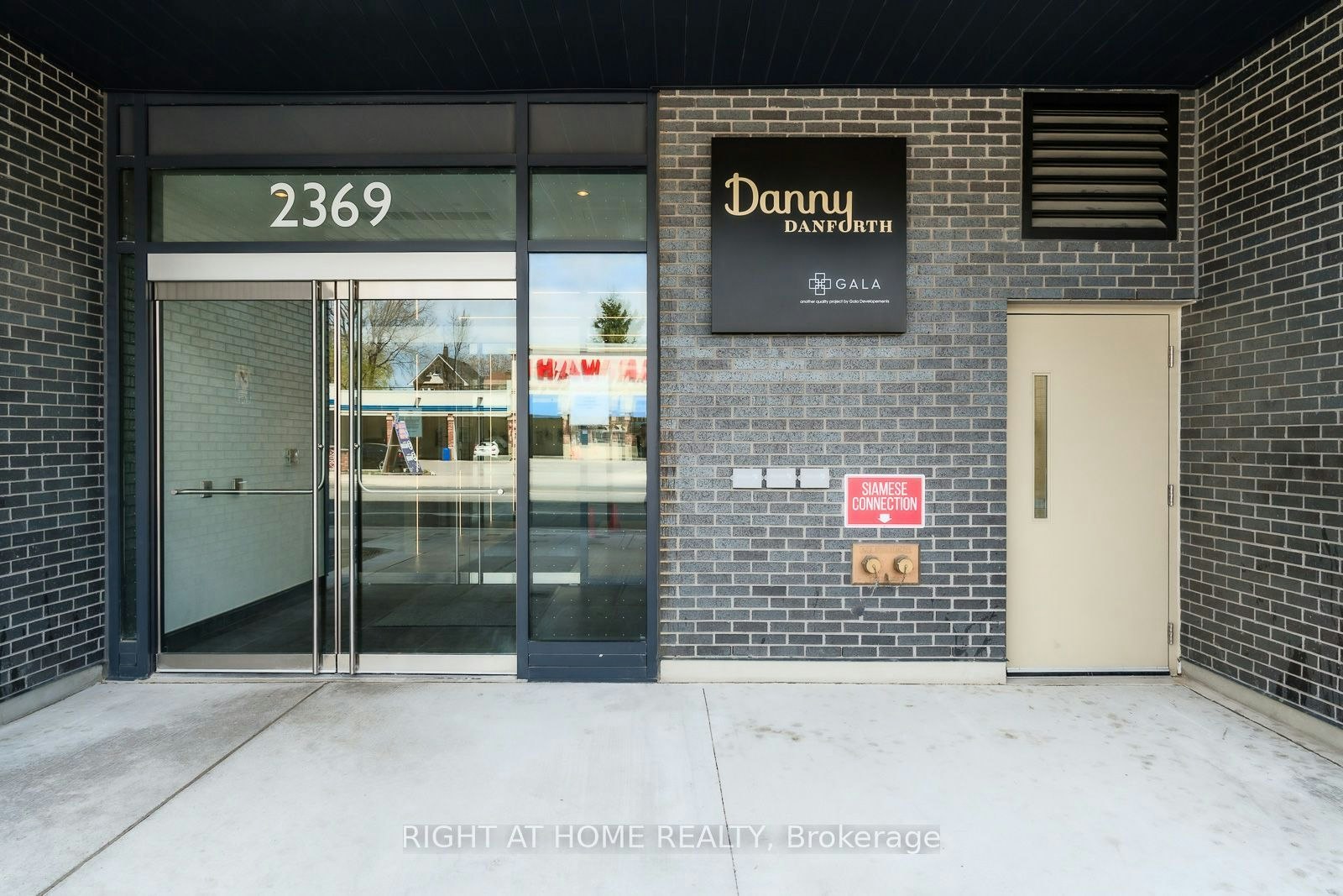 510-2369 Danforth Avenue, Toronto, ON, M4C 0B1 - 2