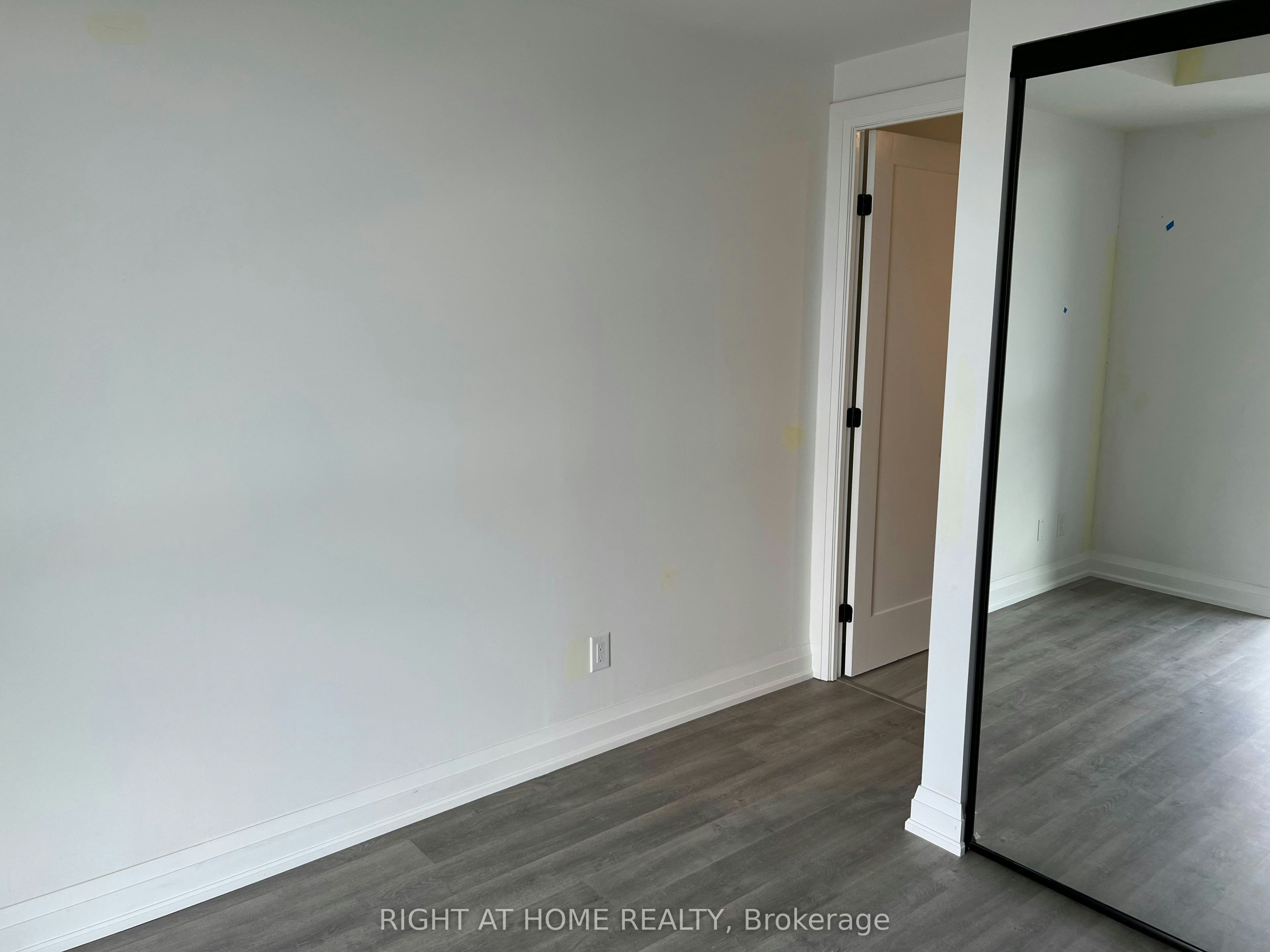 510-2369 Danforth Avenue, Toronto, ON, M4C 0B1 - 16