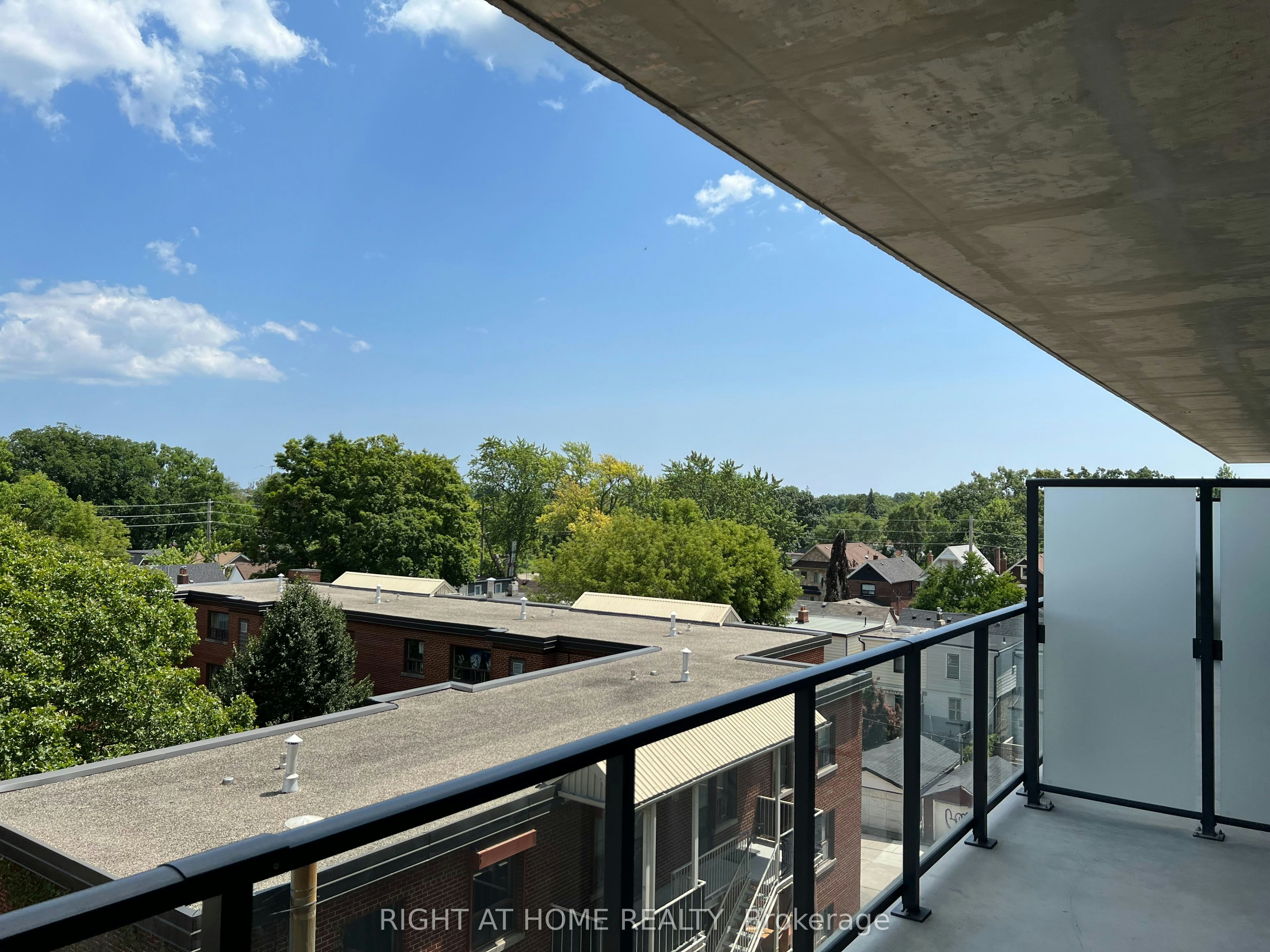 510-2369 Danforth Avenue, Toronto, ON, M4C 0B1 - 12