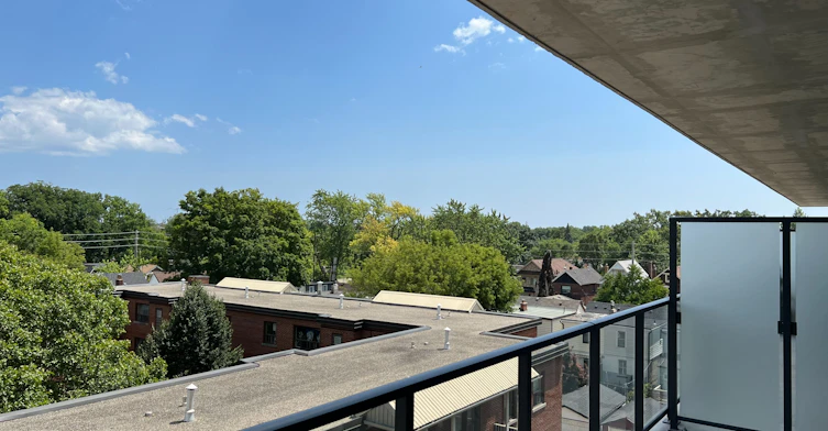 510-2369 Danforth Avenue, Toronto, ON, M4C 0B1 - 12