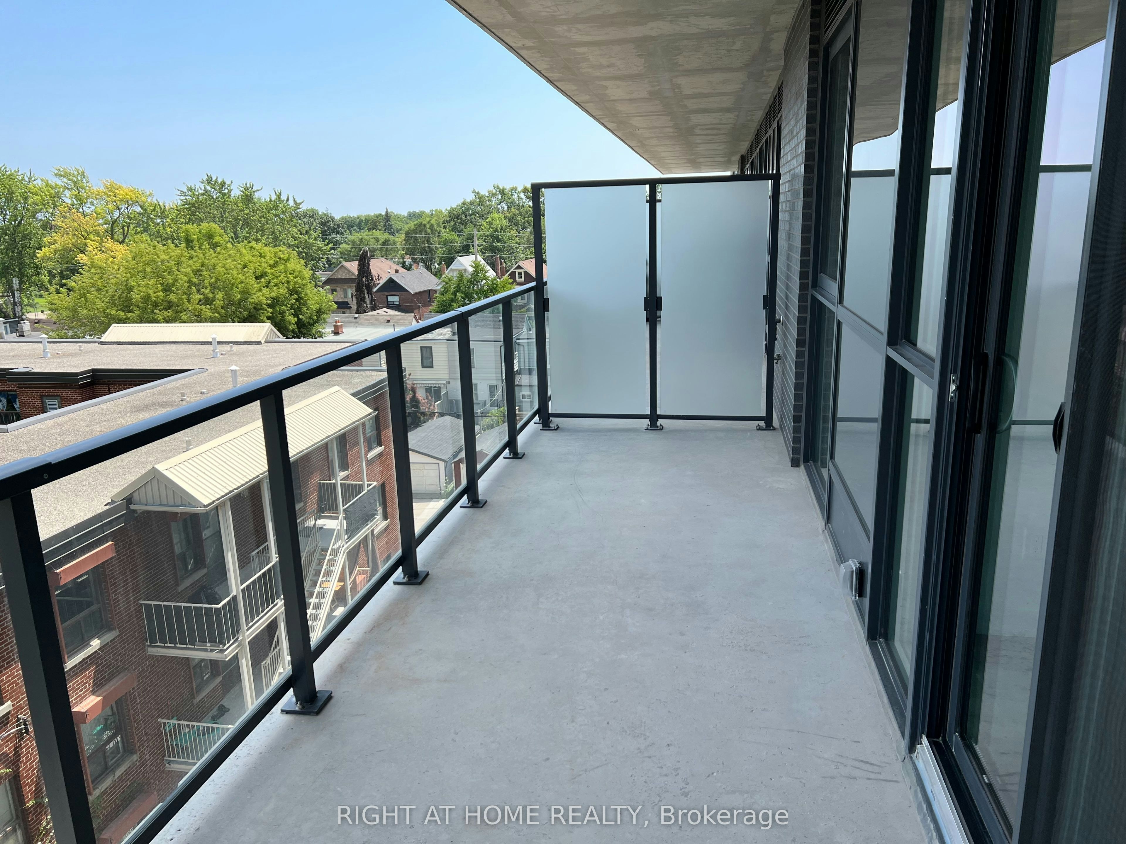 510-2369 Danforth Avenue, Toronto, ON, M4C 0B1 - 10