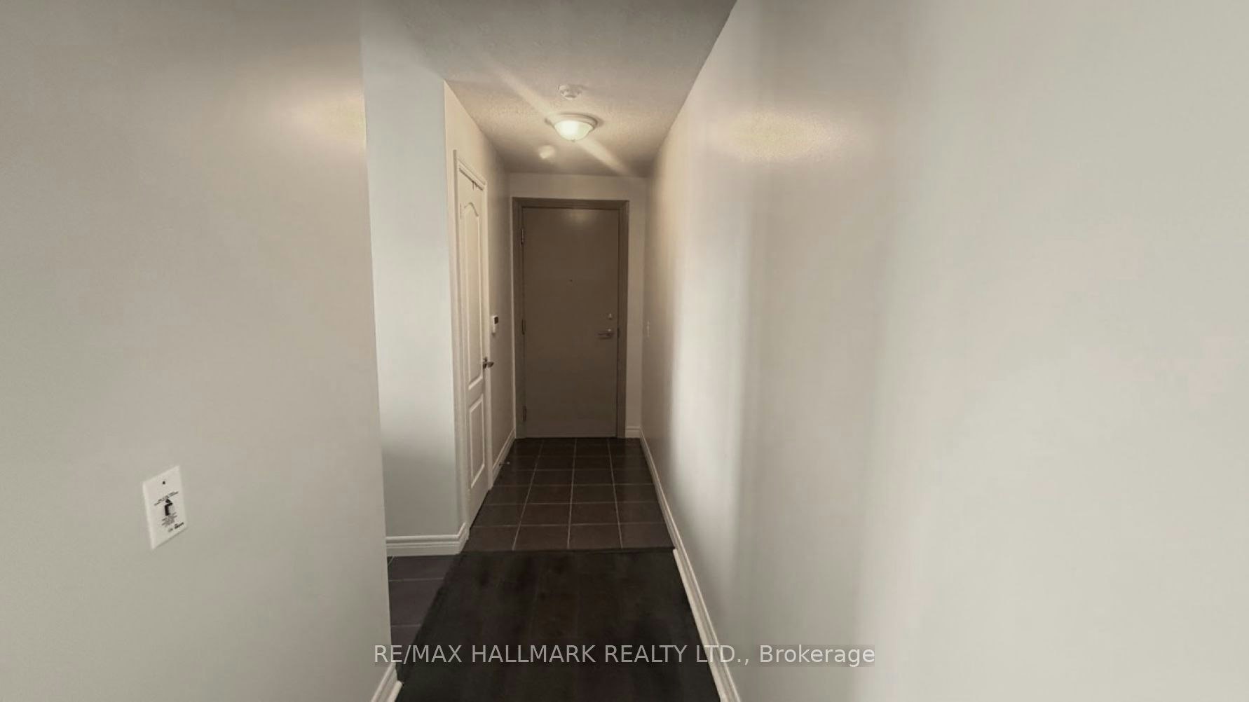 1401-70 Town Centre Court, Toronto, ON, M1P 0B2 - 3