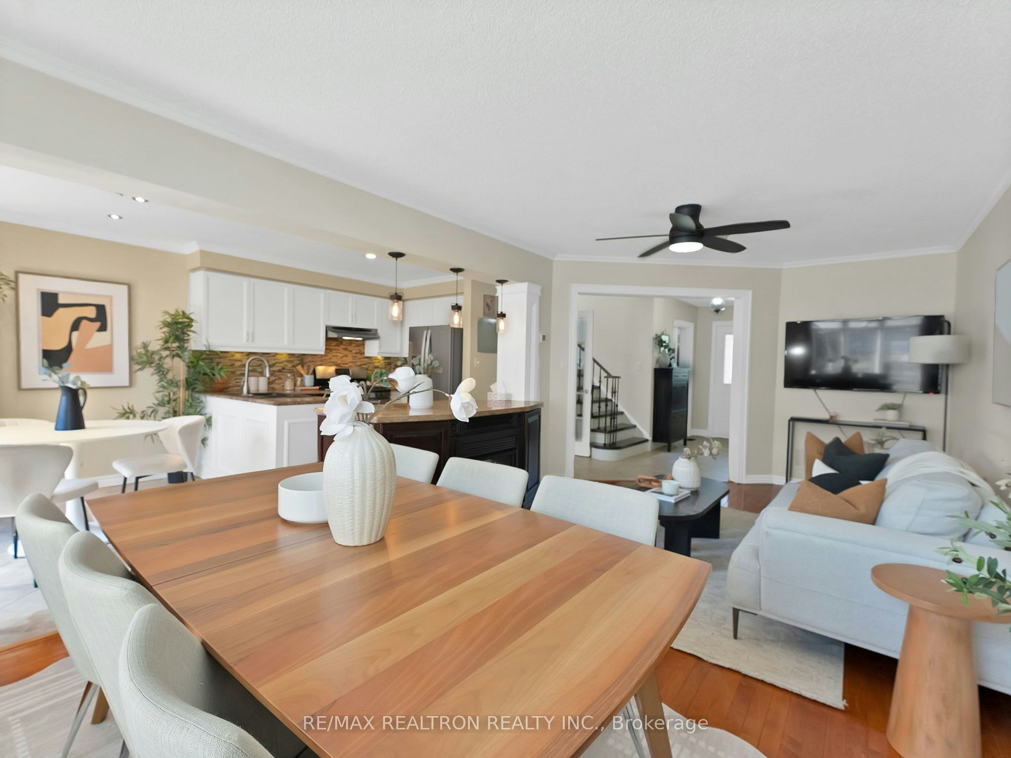 83 Crawforth Street, Whitby, ON, L1N 9K9