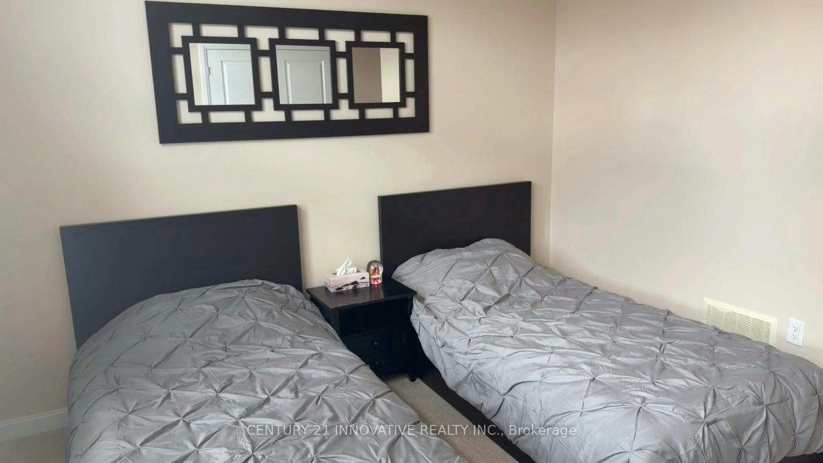 188 Barkley Crescent, Oshawa, ON, L1J 2E6 - 2