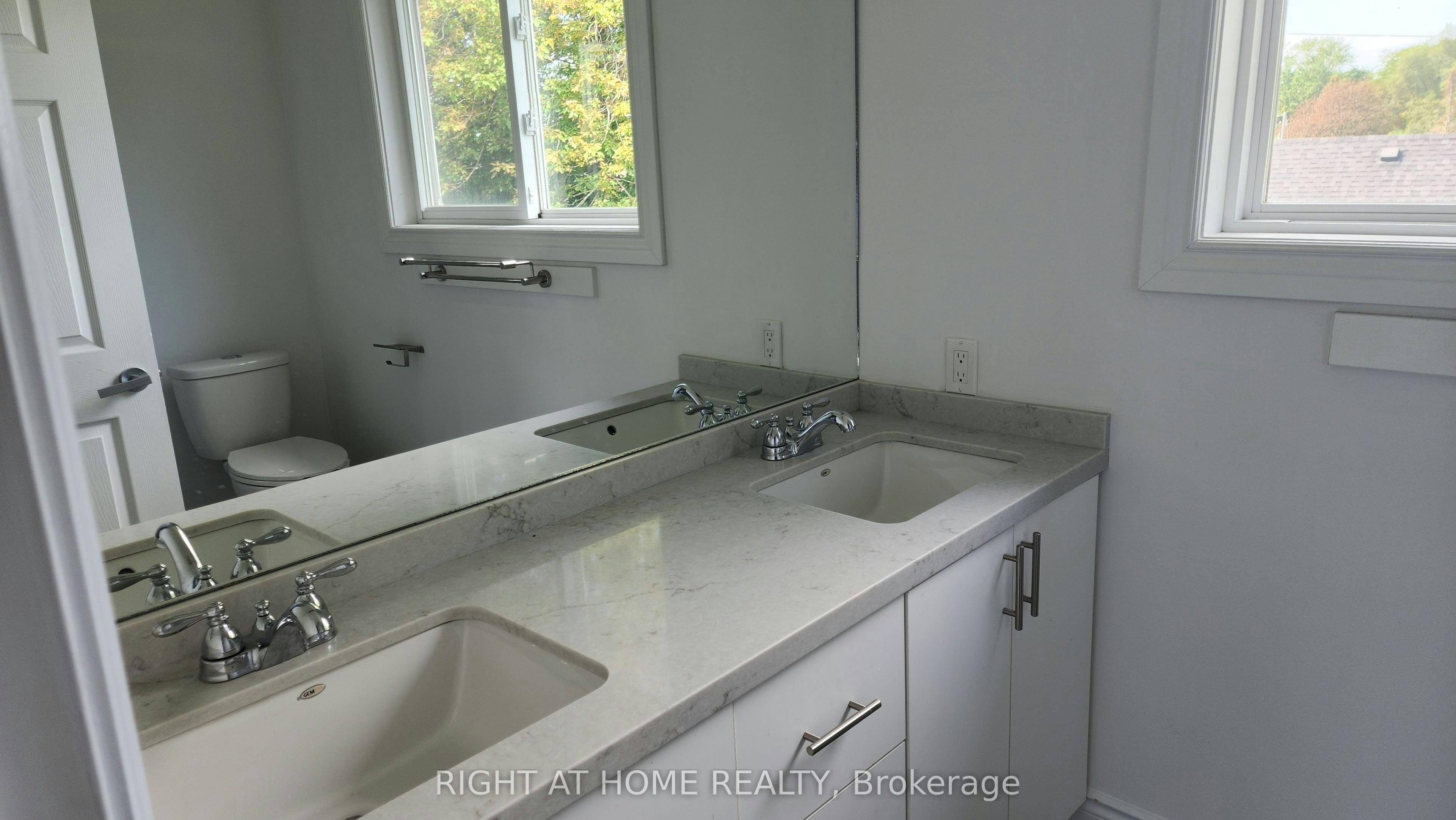 82 Ellington Drive, Toronto, ON, M1R 3Y1 - 13
