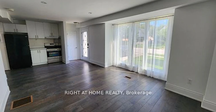 82 Ellington Drive, Toronto, ON, M1R 3Y1 - 3