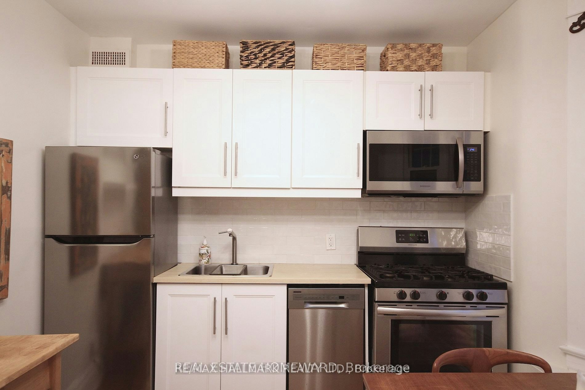 Upper-91 Ivy Avenue, Toronto, ON, M4L 2H8 - 17