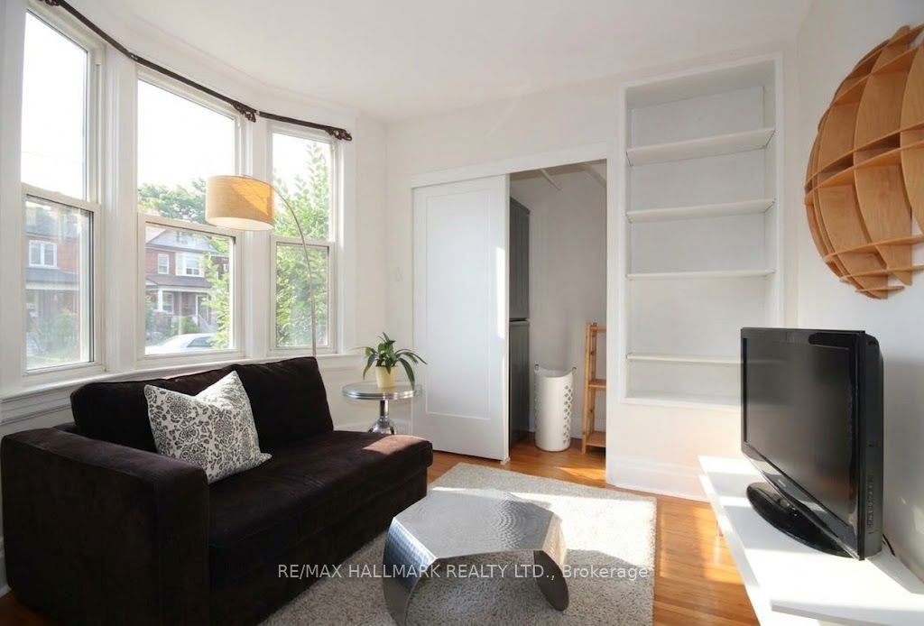 Upper-91 Ivy Avenue, Toronto, ON, M4L 2H8 - 9