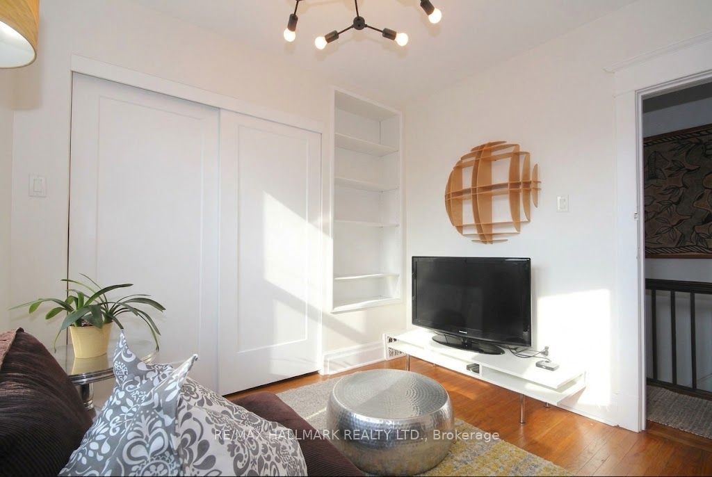 Upper-91 Ivy Avenue, Toronto, ON, M4L 2H8 - 10