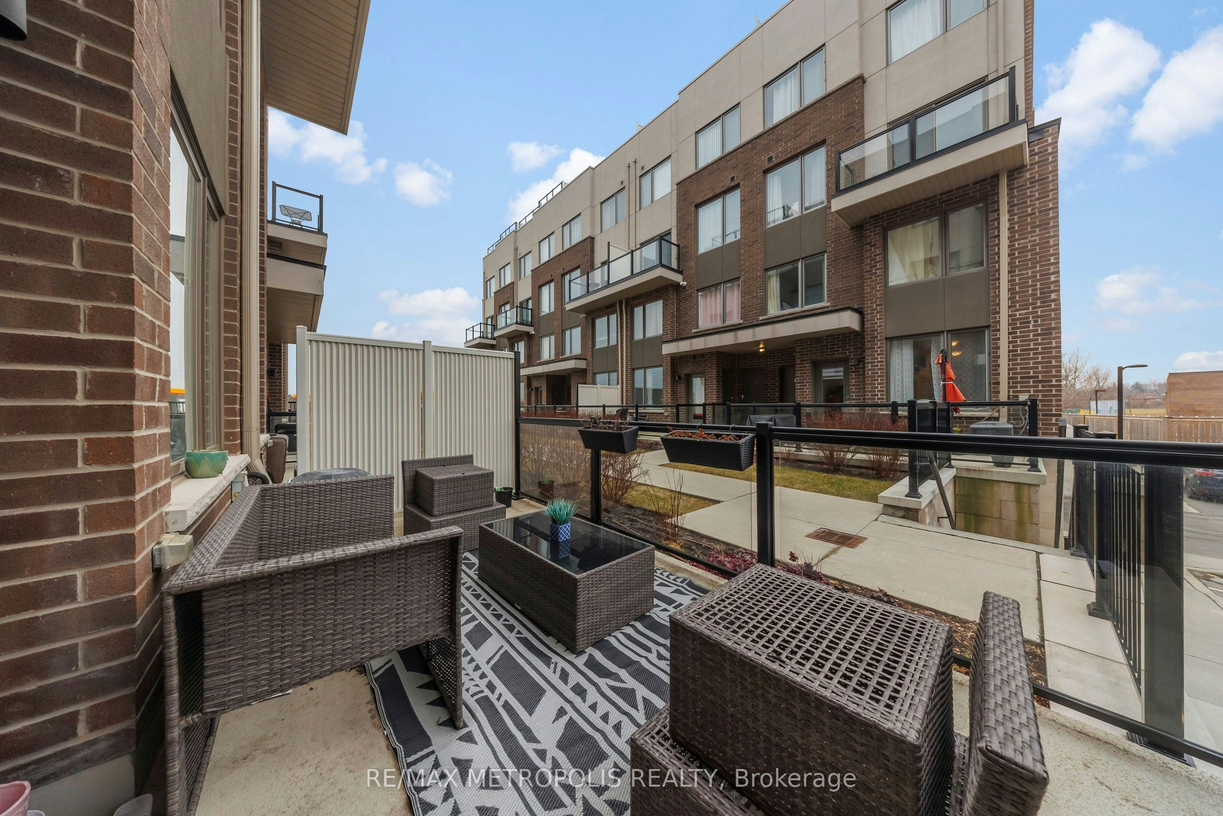 317-1460 Whites Road N, Pickering, ON, L1V 0E8 - 3