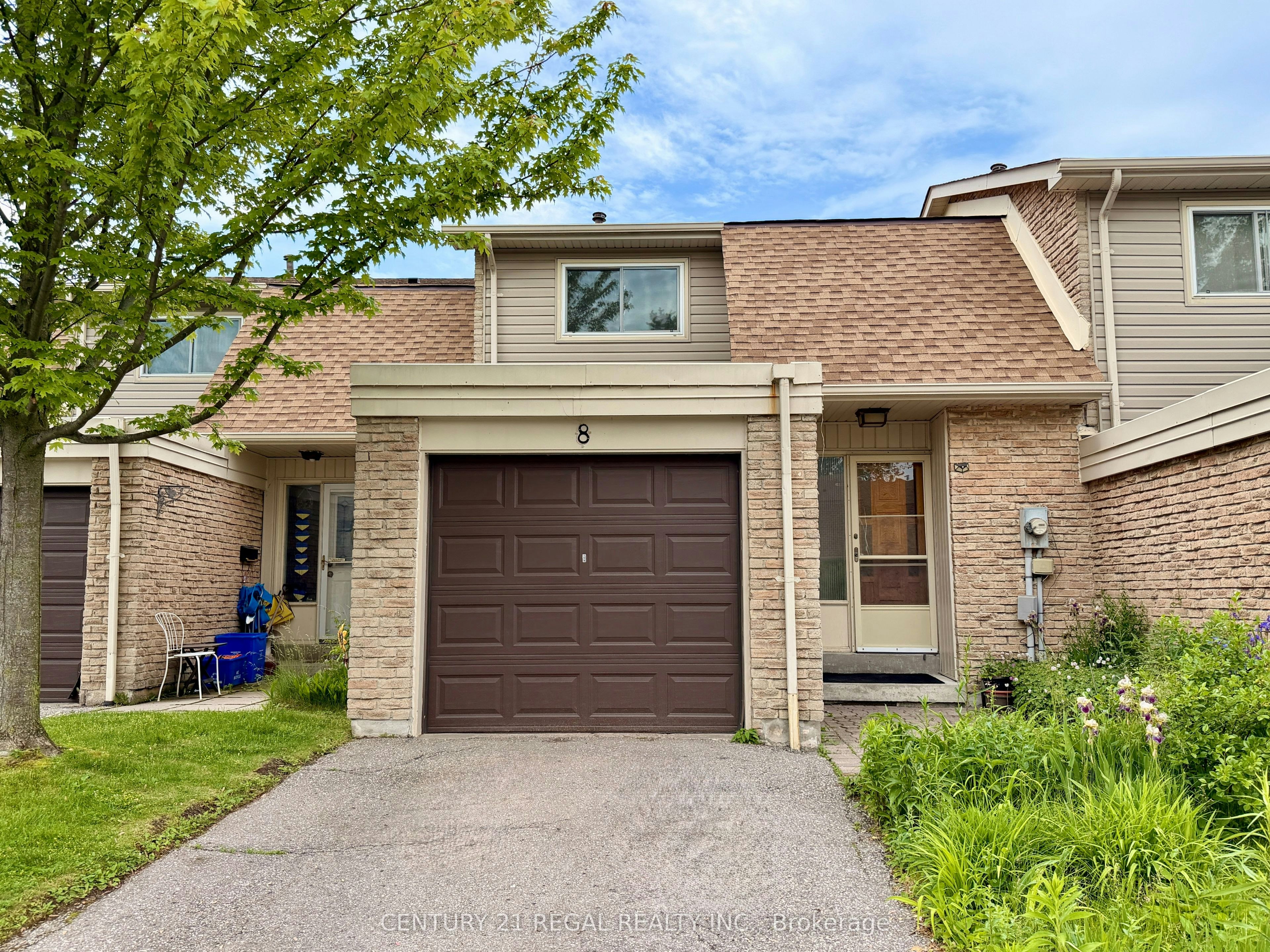 8 Chamberlain Court, Ajax, ON, L1S 3M7