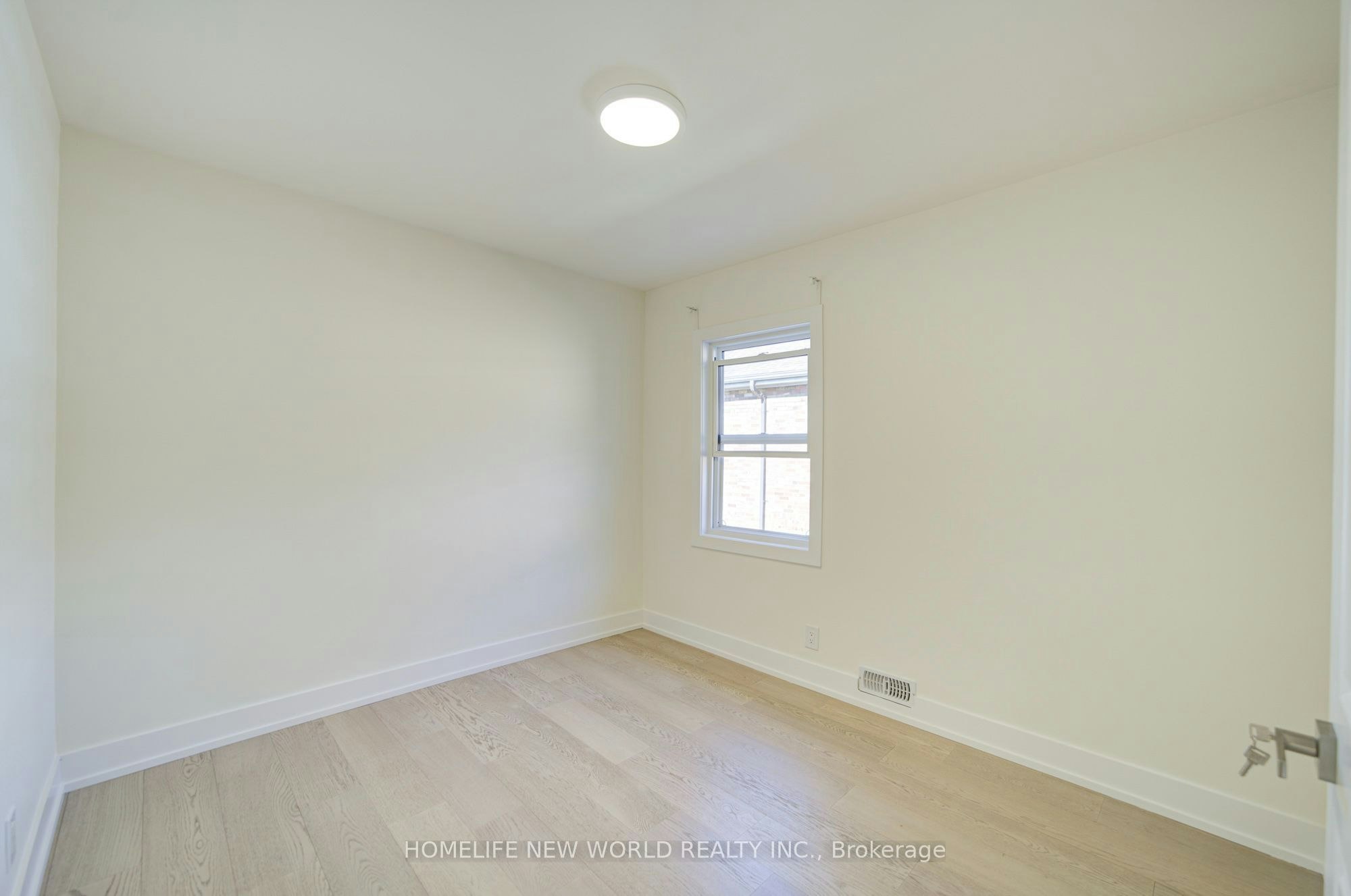 Main-88 Ellendale Drive, Toronto, ON, M1P 1N5 - 12