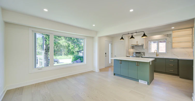 Main-88 Ellendale Drive, Toronto, ON, M1P 1N5