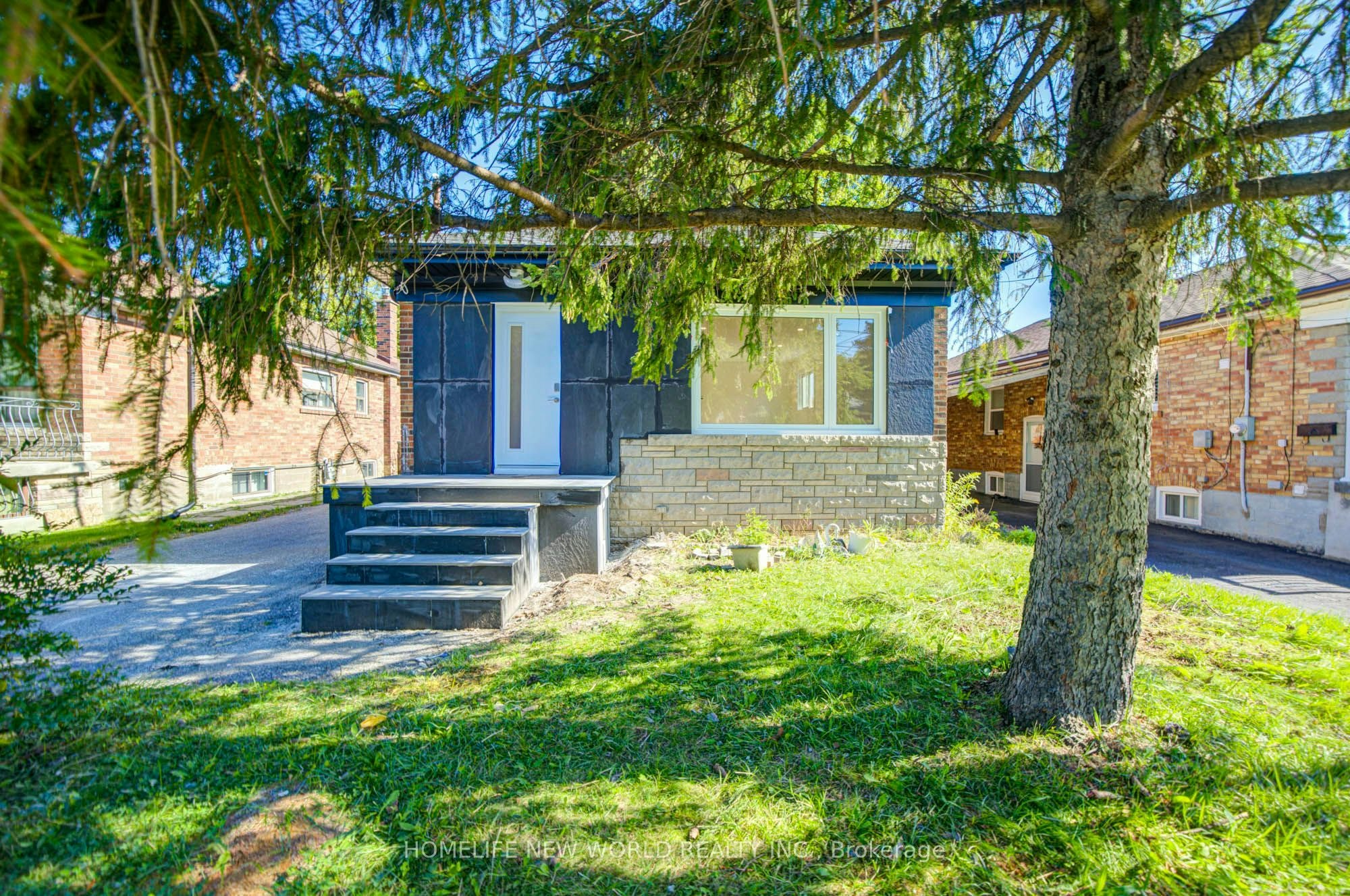 Main-88 Ellendale Drive, Toronto, ON, M1P 1N5 - 14
