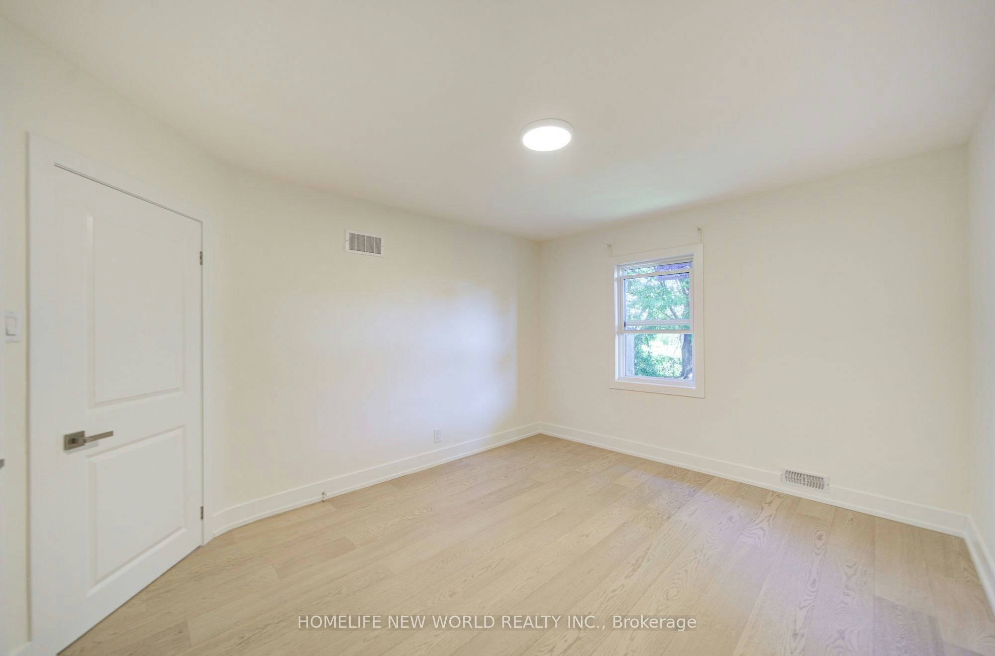 Main-88 Ellendale Drive, Toronto, ON, M1P 1N5 - 9