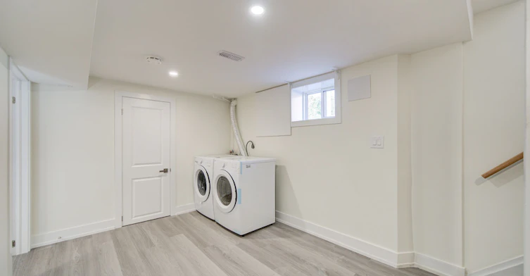 Basement-88 Ellendale Drive, Toronto, ON, M1P 1N5 - 5