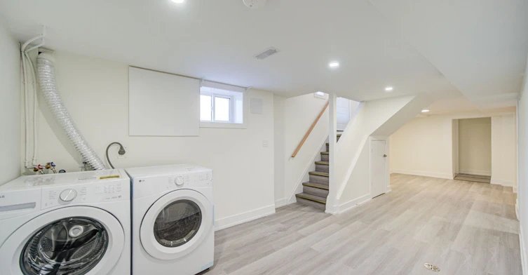 Basement-88 Ellendale Drive, Toronto, ON, M1P 1N5 - 4