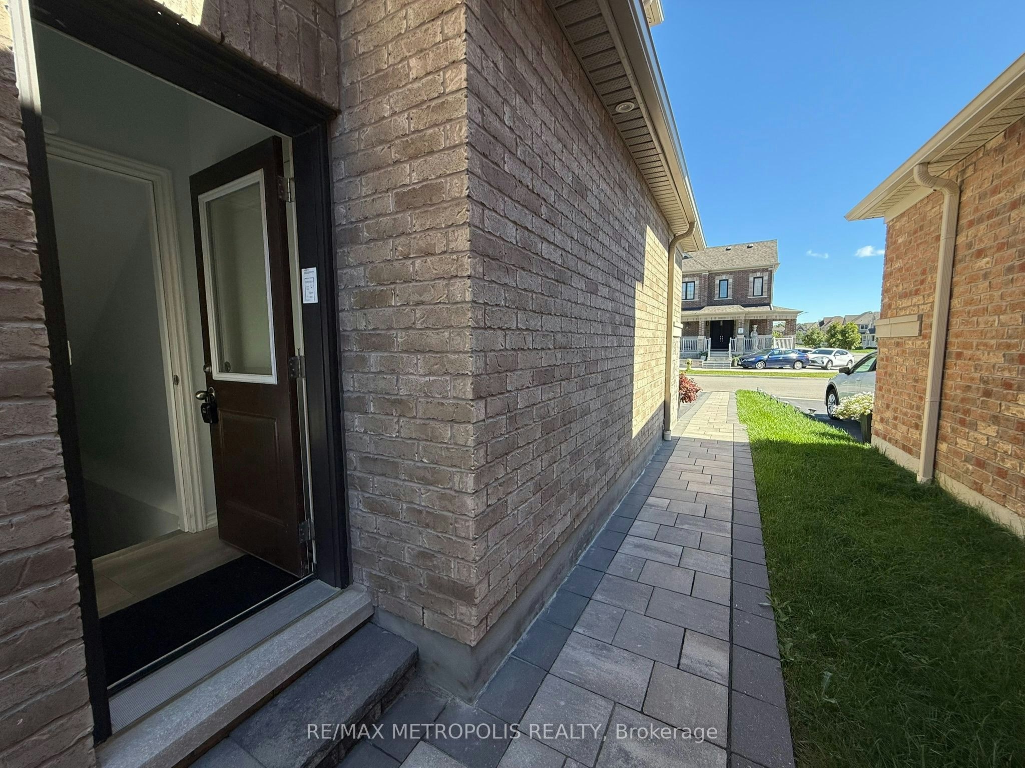 Basement-68 Maskell Crescent, Whitby, ON, L1P 0J7 - 9