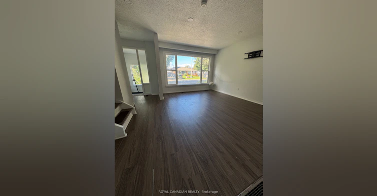 Upper-357 Durham Court, Oshawa, ON, L1J 1W8 - 5