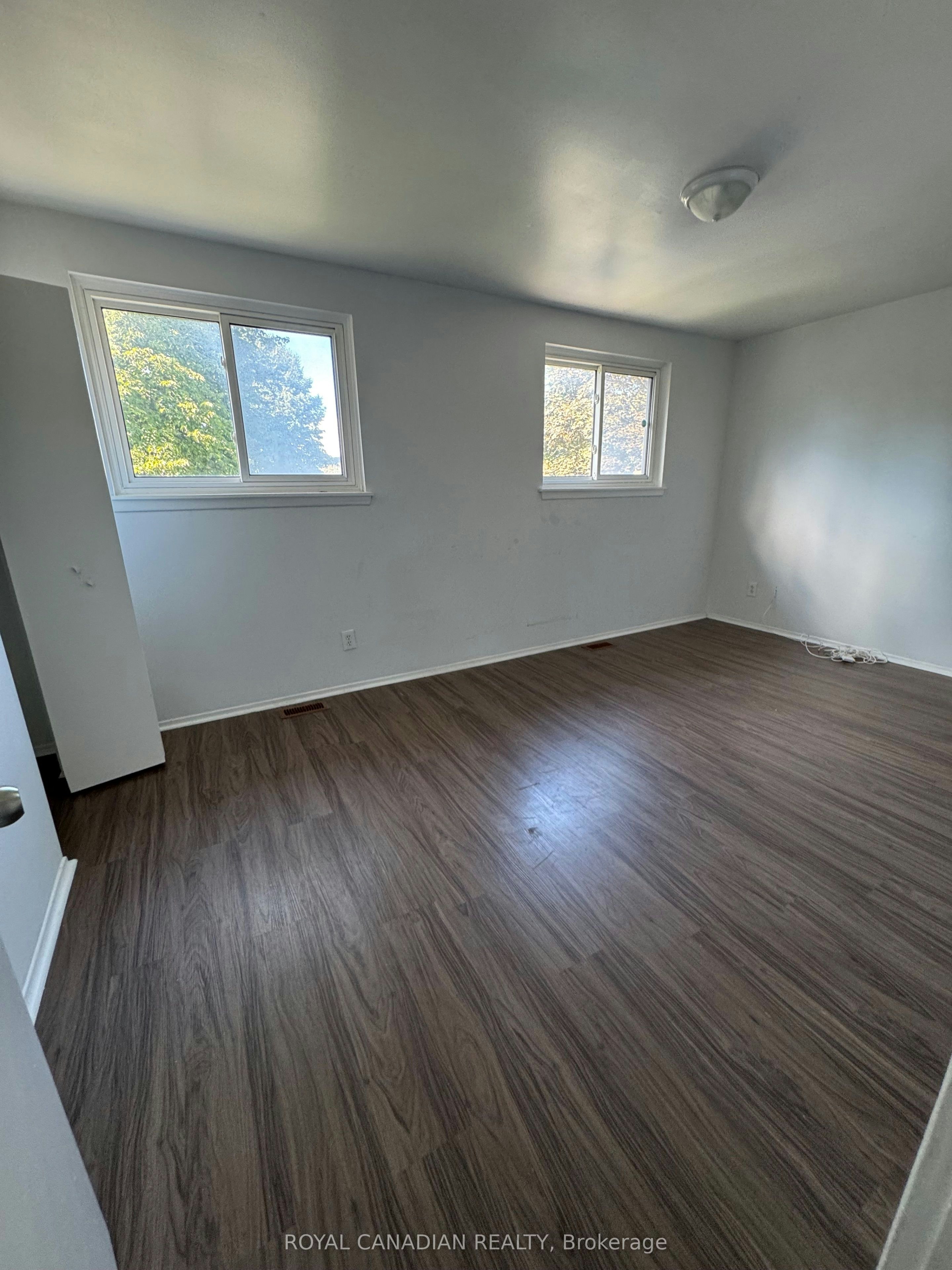 Upper-357 Durham Court, Oshawa, ON, L1J 1W8 - 14