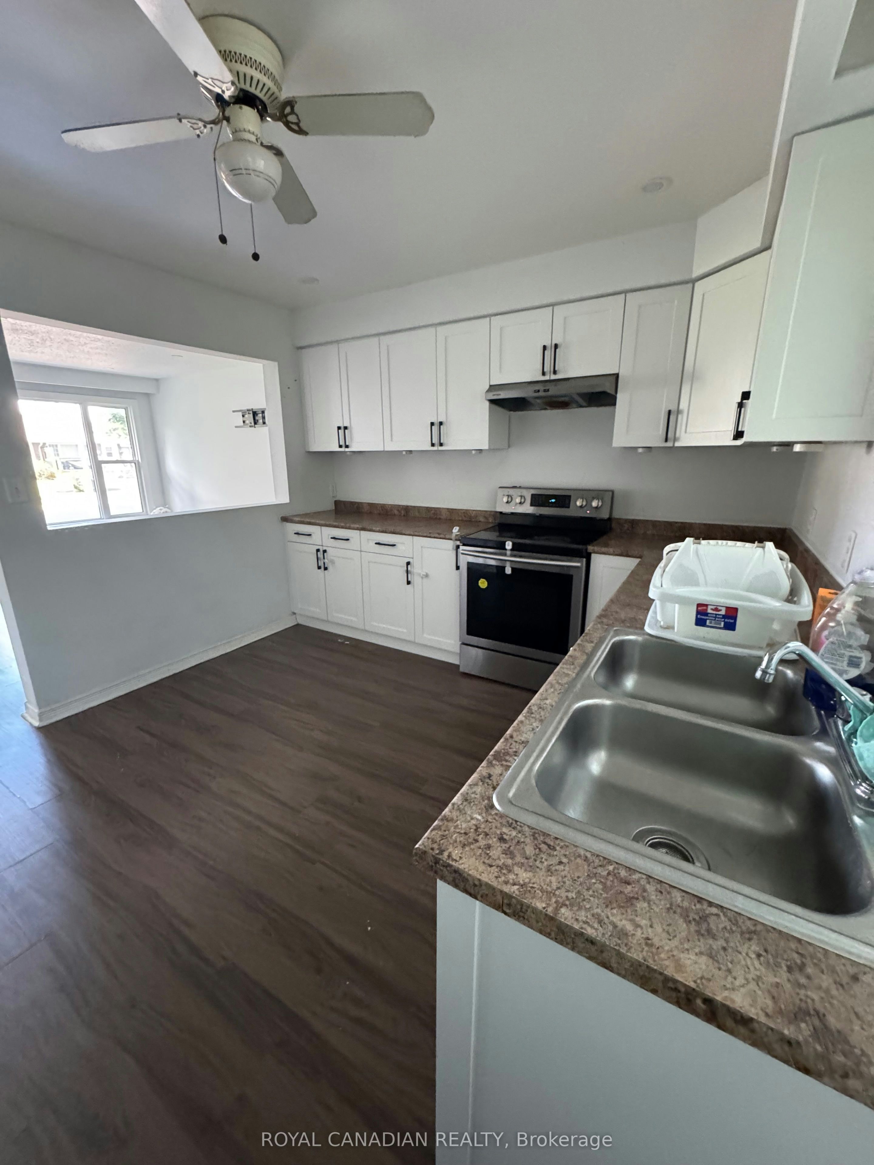 Upper-357 Durham Court, Oshawa, ON, L1J 1W8 - 7