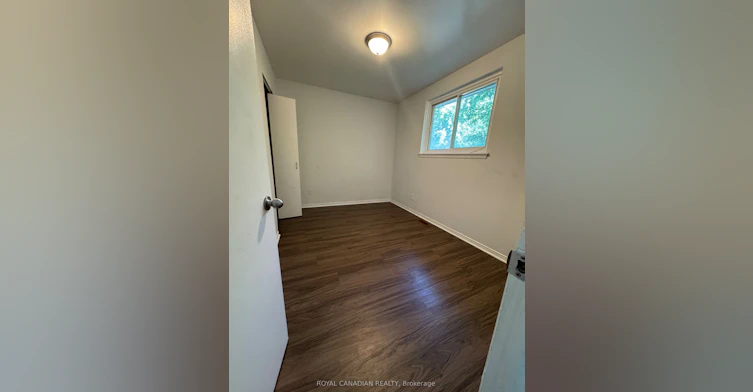Upper-357 Durham Court, Oshawa, ON, L1J 1W8 - 12