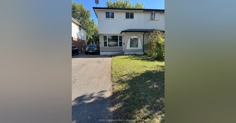Upper-357 Durham Court, Oshawa, ON, L1J 1W8