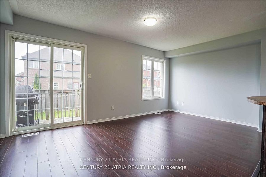 1424 Rennie Street, Oshawa, ON, L1K 0N8 - 4