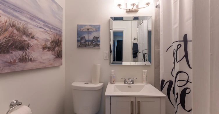 Upper-431 Kingston Road, Toronto, ON, M4L 1V2 - 12