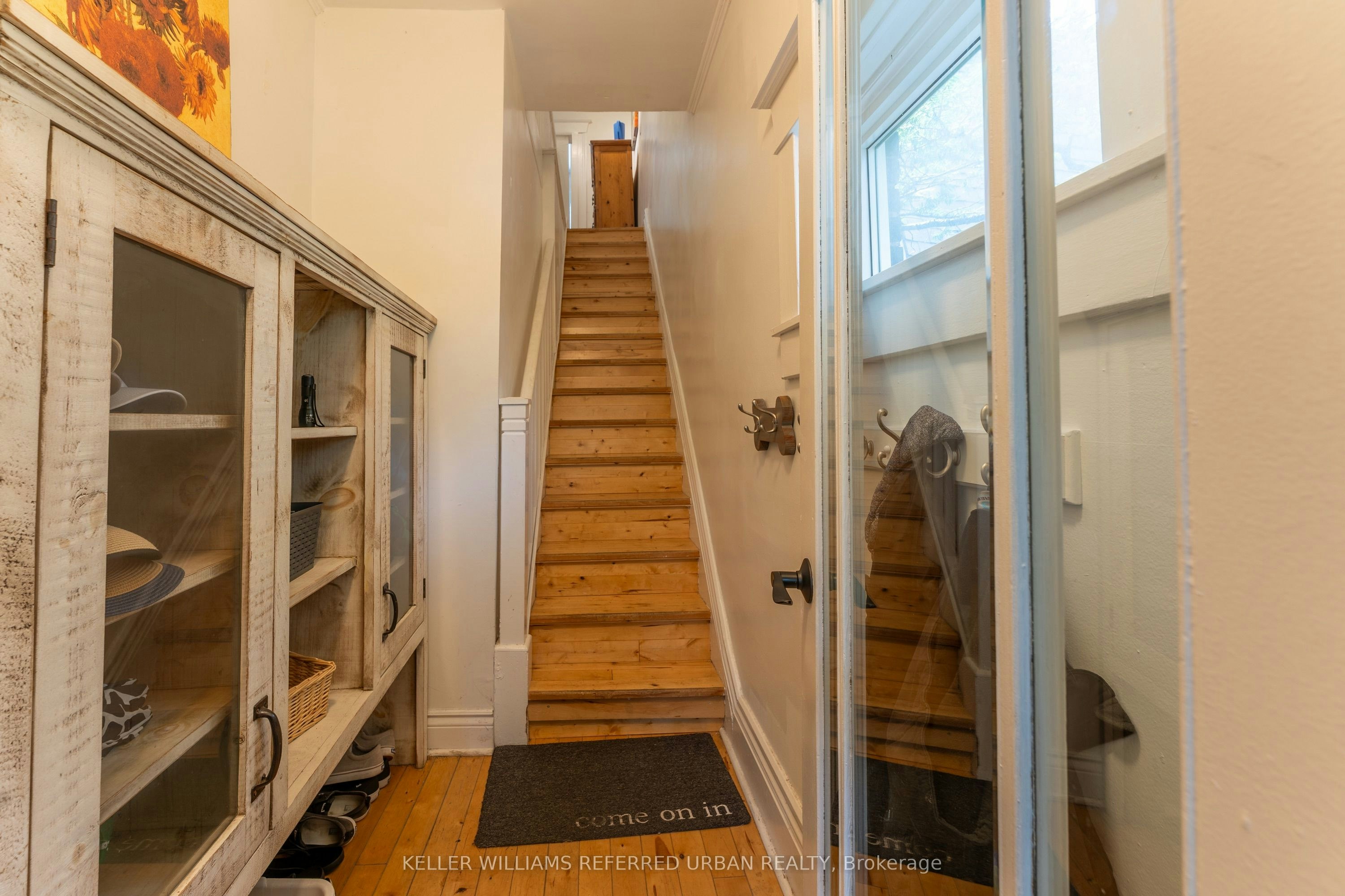 Upper-431 Kingston Road, Toronto, ON, M4L 1V2 - 7