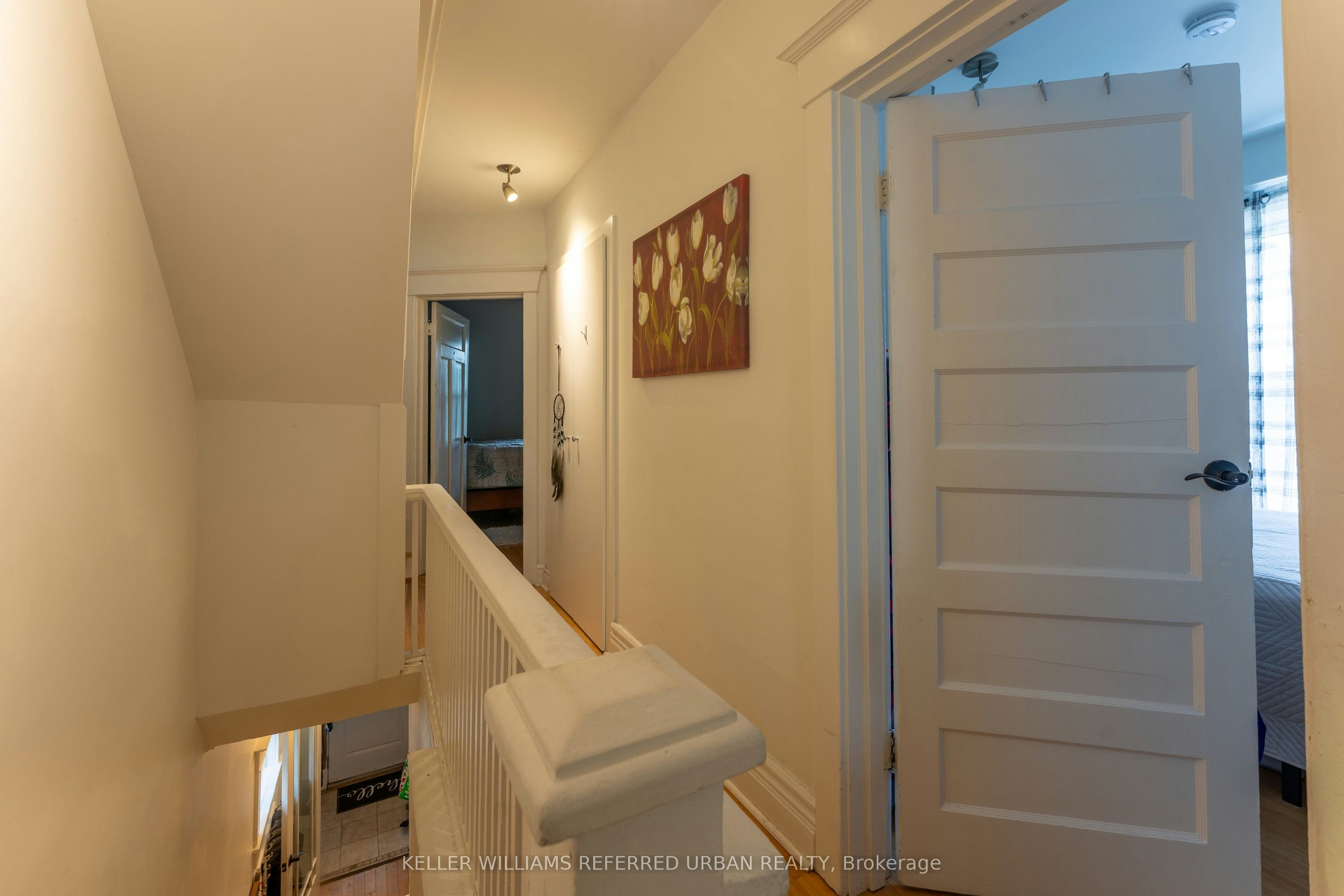 Upper-431 Kingston Road, Toronto, ON, M4L 1V2 - 8