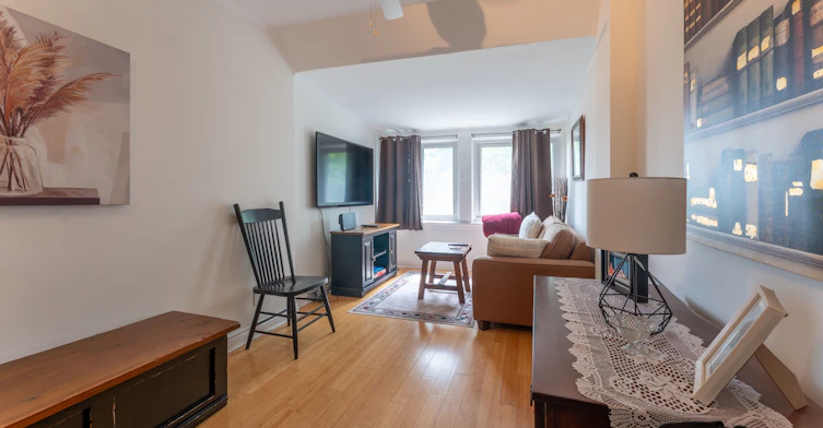Upper-431 Kingston Road, Toronto, ON, M4L 1V2 - 9