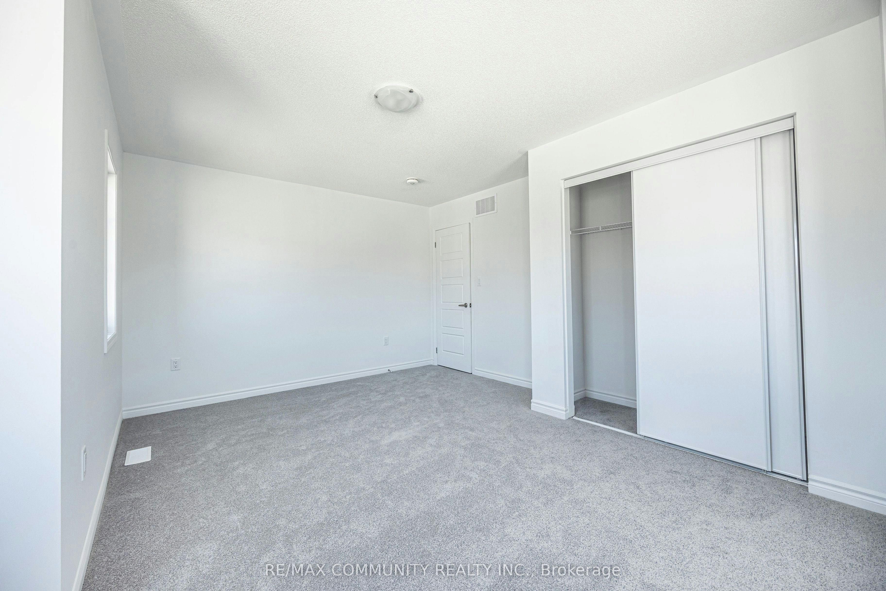1483 Mockingbird Square, Pickering, ON, L1X 0N8 - 13