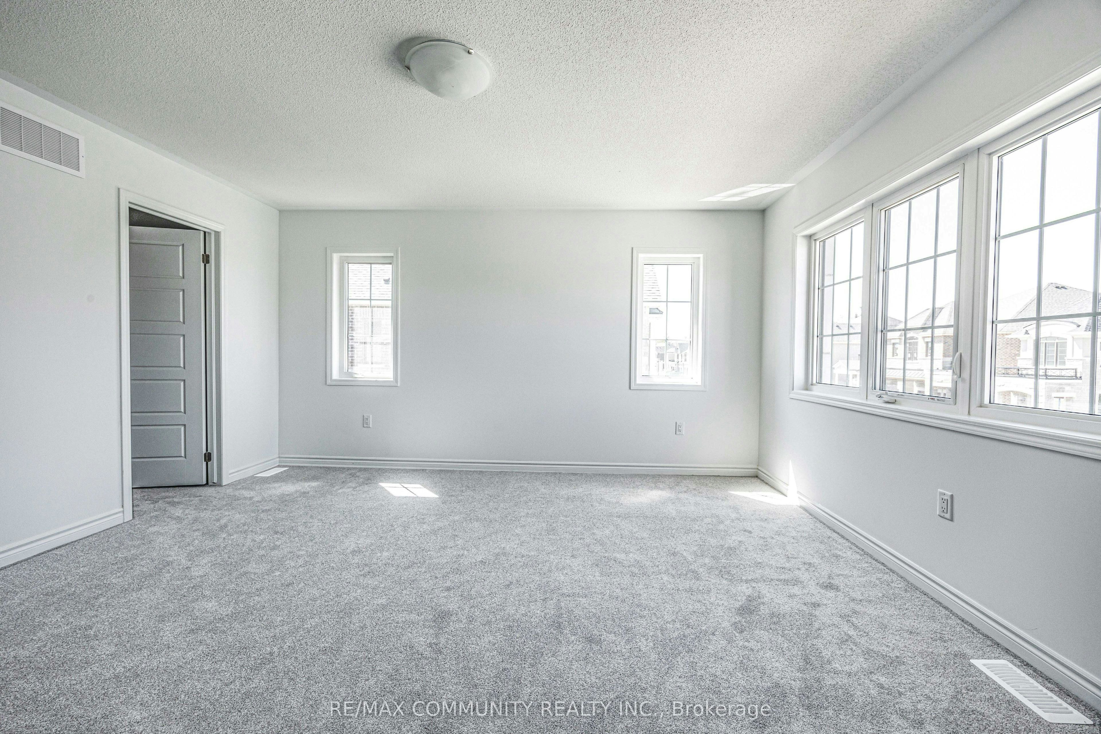 1483 Mockingbird Square, Pickering, ON, L1X 0N8 - 14