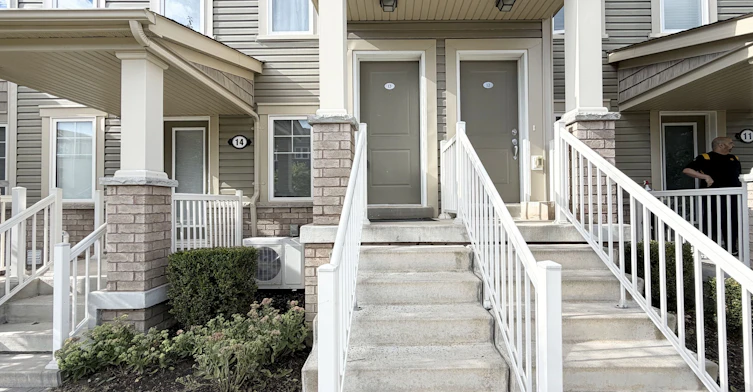13-2500 Hill Rise Court, Oshawa, ON, L1L 0L2