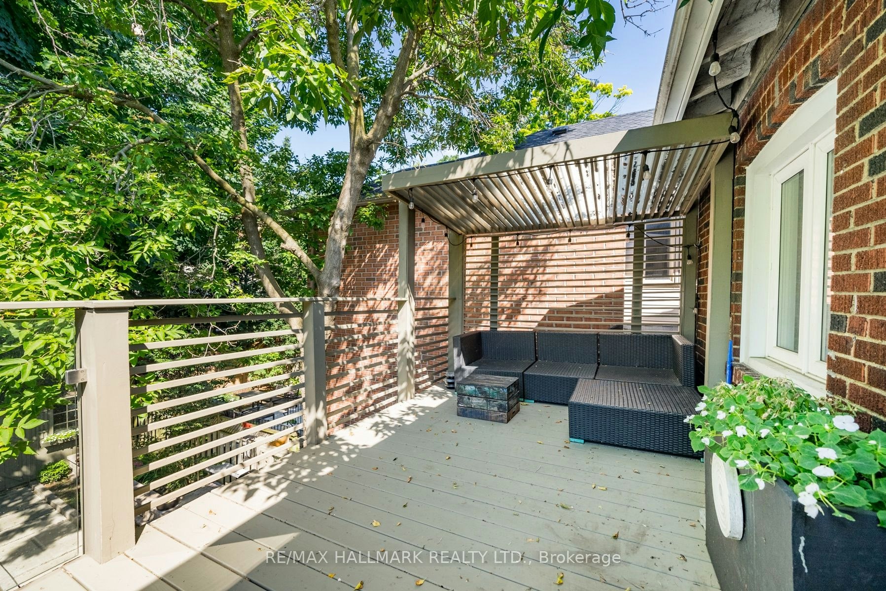 12 Bingham Avenue, Toronto, ON, M4E 3P9 - 33