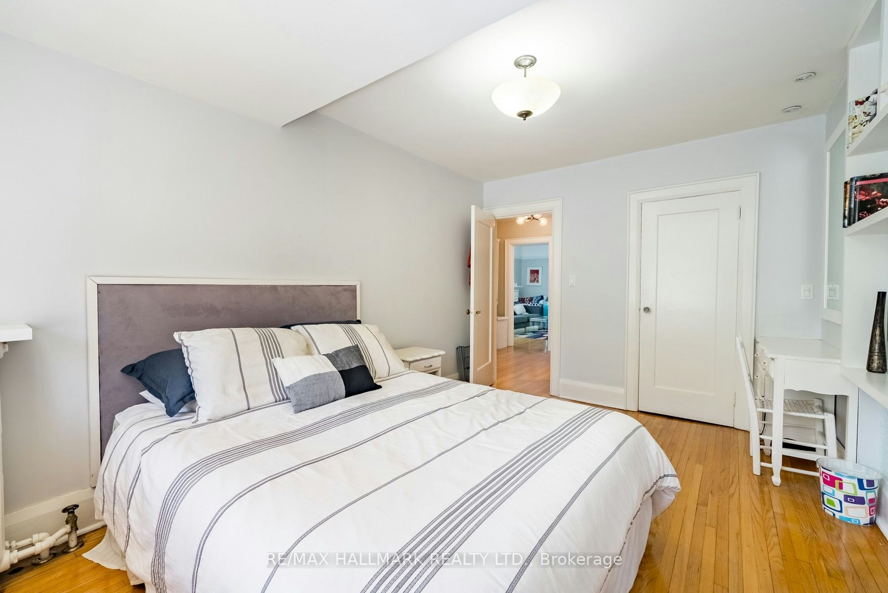 12 Bingham Avenue, Toronto, ON, M4E 3P9 - 25