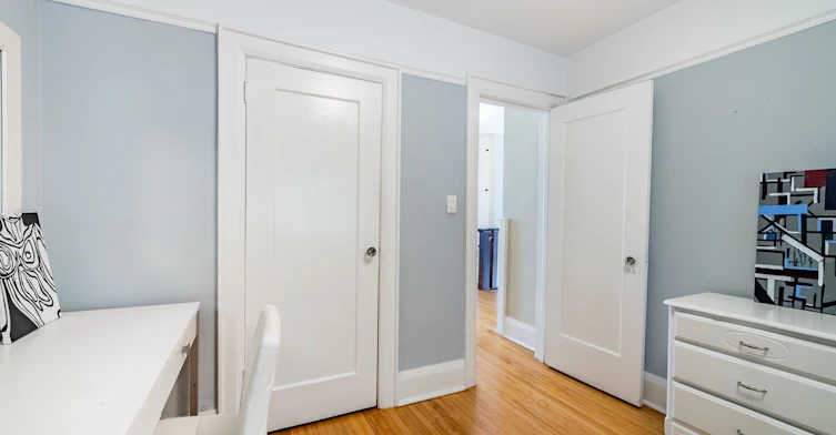 12 Bingham Avenue, Toronto, ON, M4E 3P9 - 23