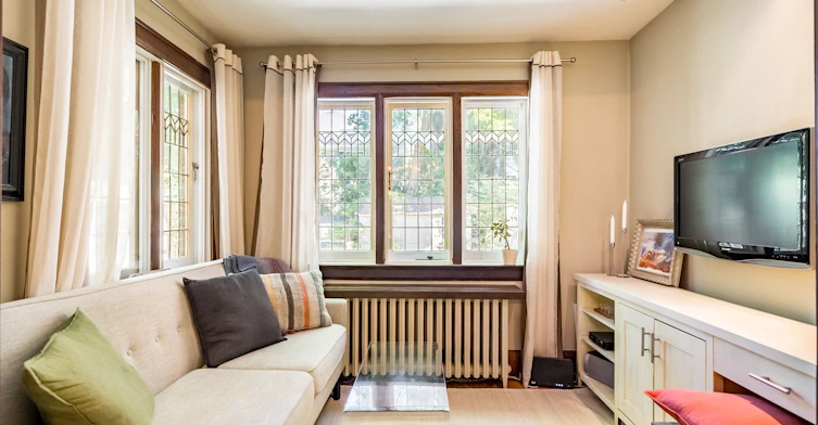 12 Bingham Avenue, Toronto, ON, M4E 3P9 - 14