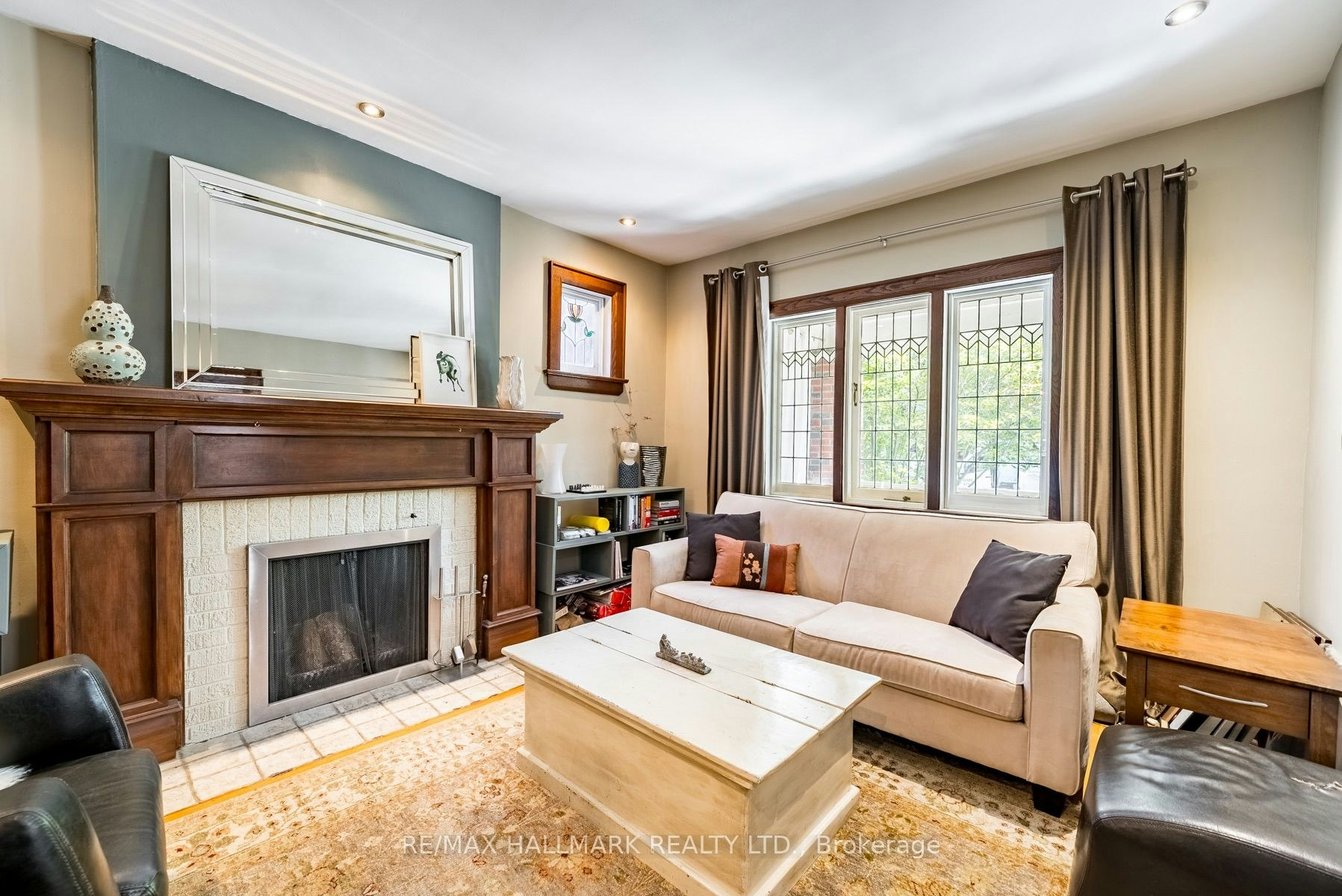 12 Bingham Avenue, Toronto, ON, M4E 3P9 - 9